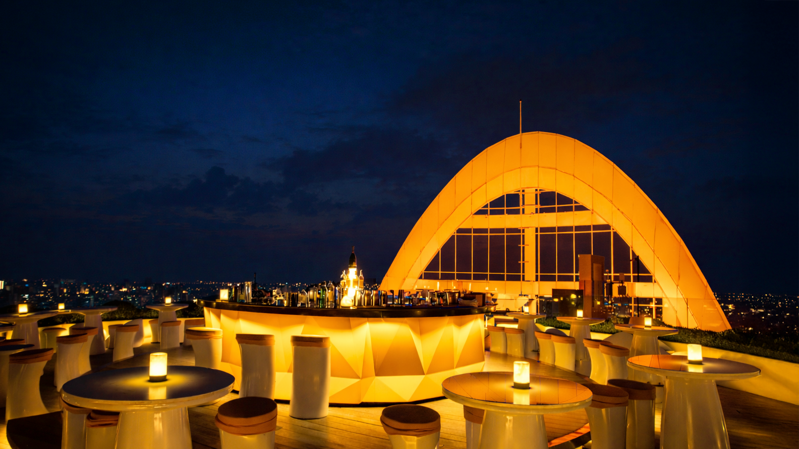 cru champagne bar, where angels play, top of the world, bangkok rooftop, rooftop party, centara grand at centralworld